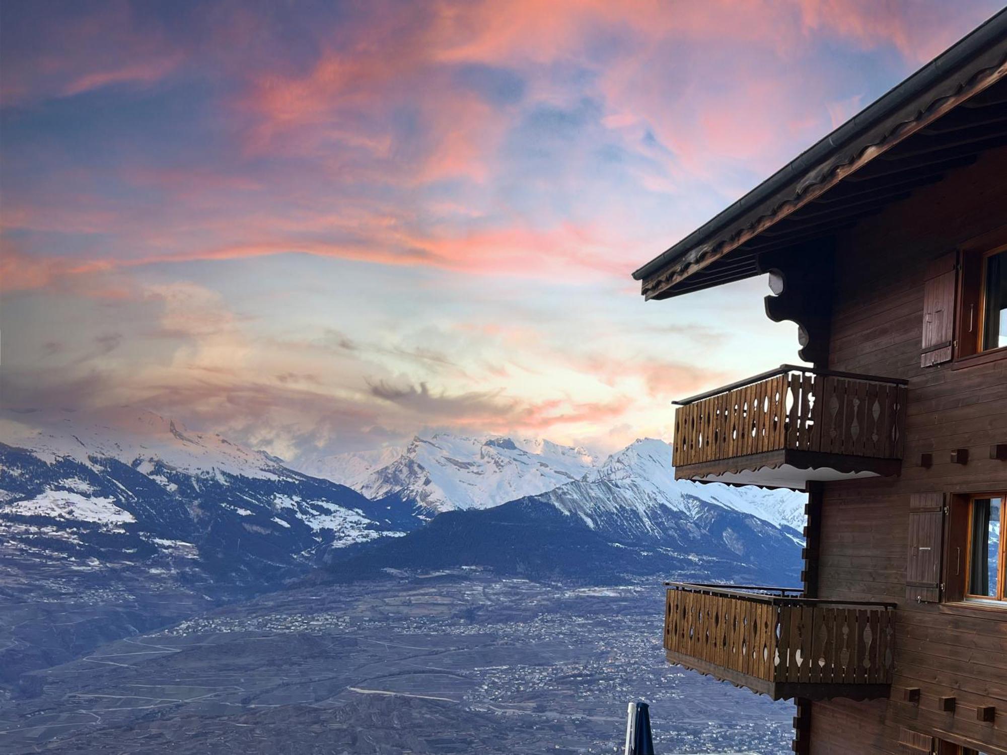 Hotel Chalet Royal ヴェゾナ エクステリア 写真